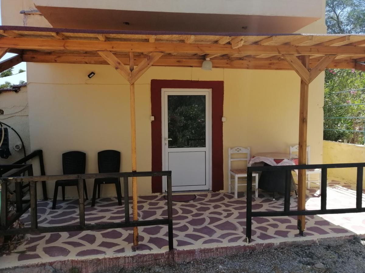 Villa Costas - Popi Sivas Exterior photo